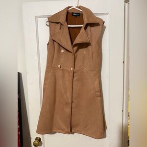 Tan Sleeveless Trench Coat